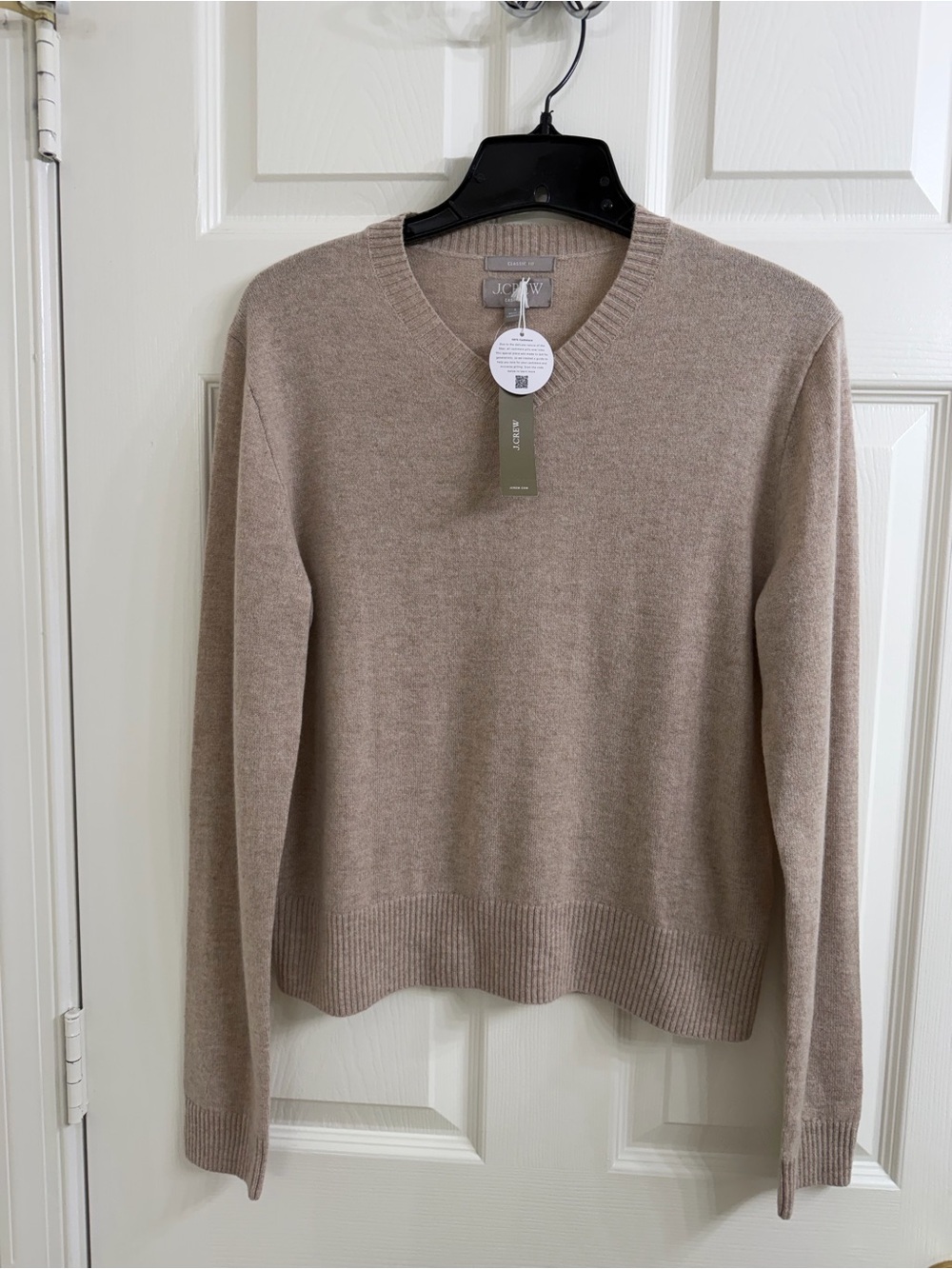 J. Crew Women’s V-Neck 100% Cashmere Sweater — Oatmeal Size S